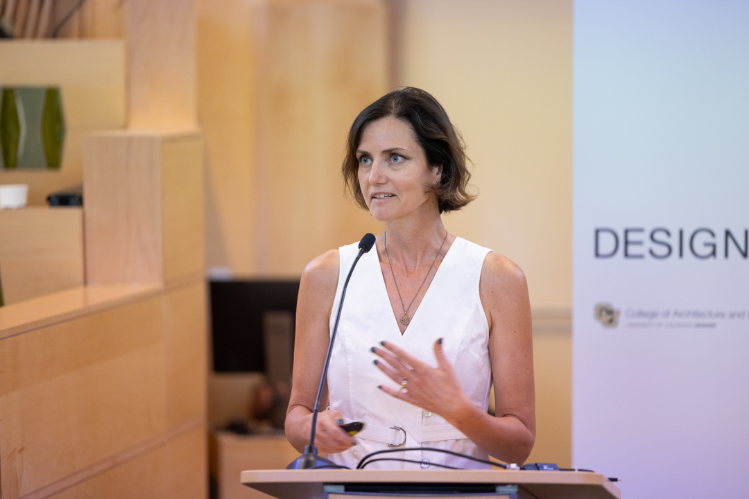 KathleenFoglerspeakingatthepodium