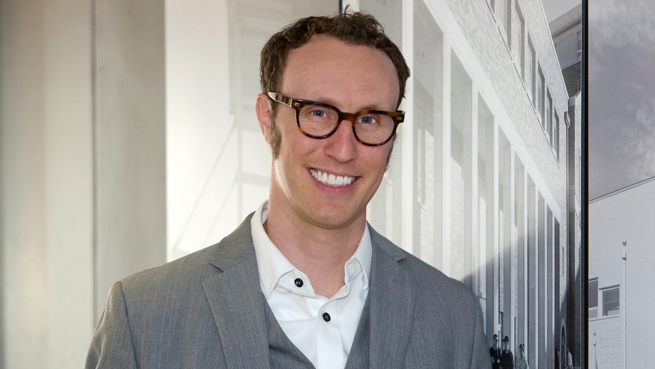 Steven Hall's Headshot.