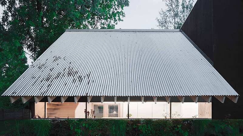 Exterior of a green house.