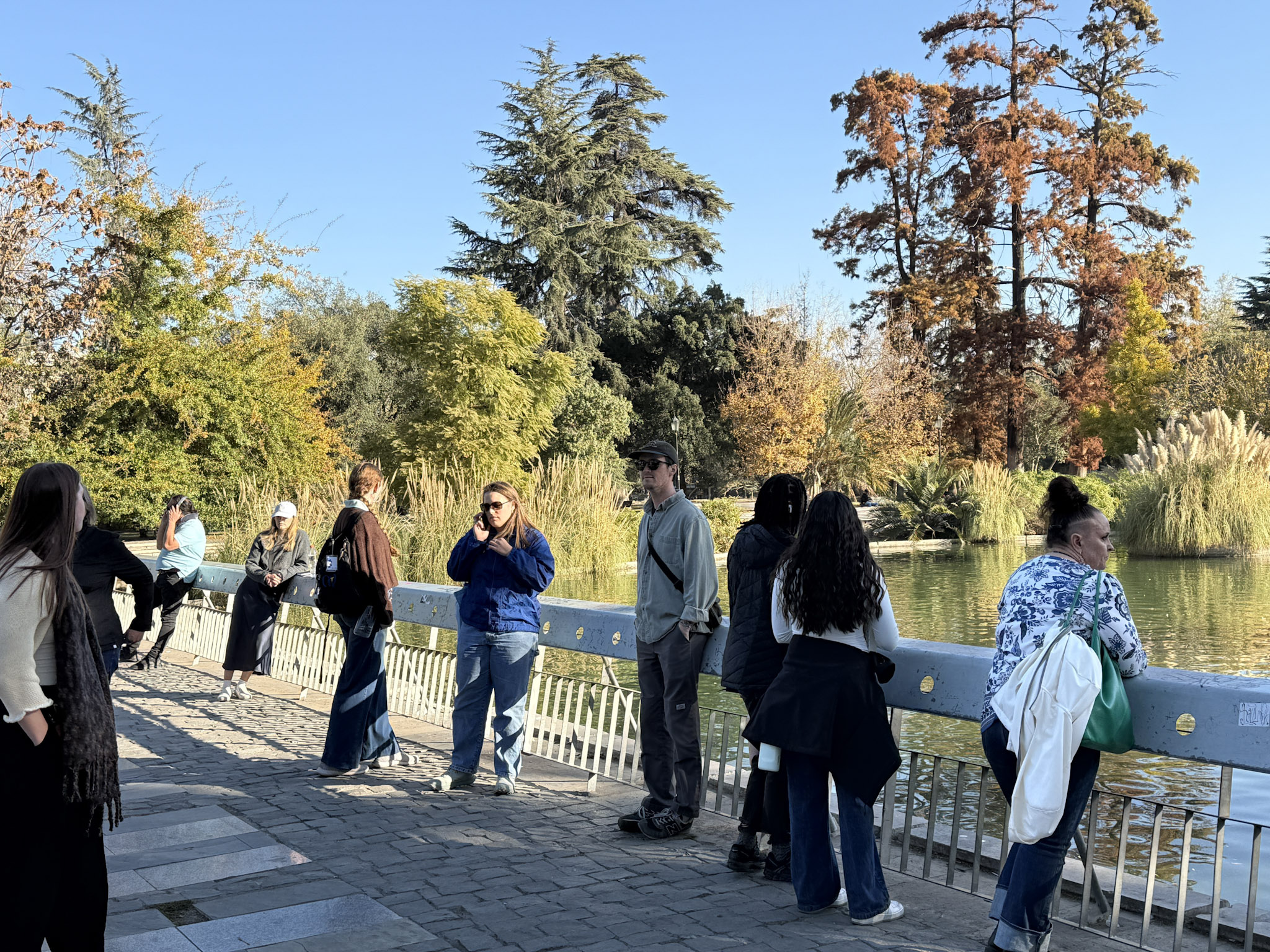 StudentsvisitingtheParqueQuintaNormalinSantiago