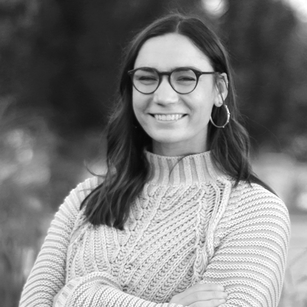Carolyn Larson headshot