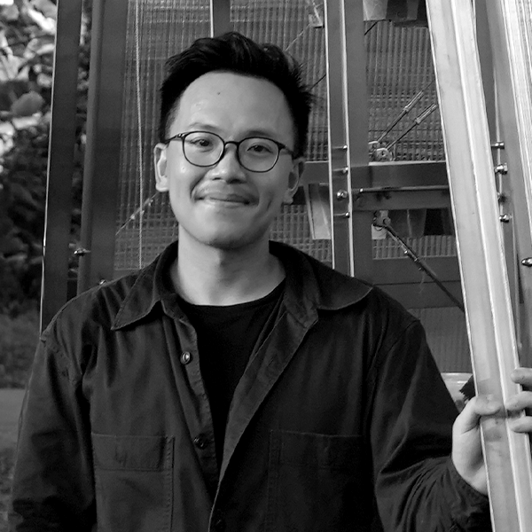 Leyuan Li's headshot in black and white.